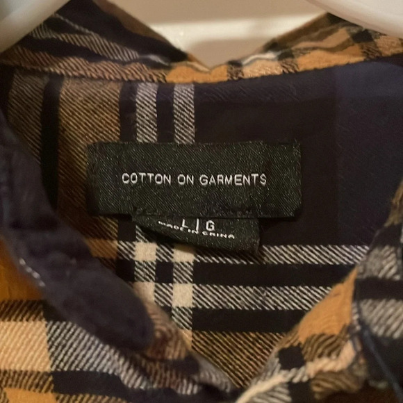 Cotton on Garments flannel shirt - Picture 2 of 3